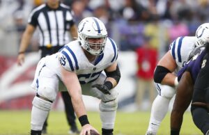 Colts vuelve a firmar C Wesley French