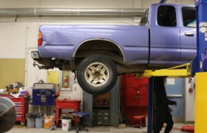 La clase Dillingham Shop ofrece experiencia de reparación con proyectos del mundo real