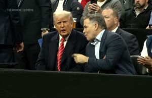 Trump hace de la NCAA Campeonato de lucha libre de la NCAA su último viaje centrado en el deporte