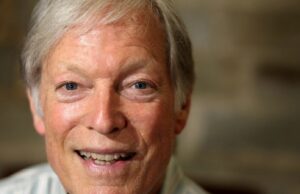 Richard Chamberlain, actor de televisión que protagonizó 'Dr. Kildare, 'muere a los 90