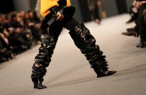 Balmain da suavidad con una ventaja en la Semana de la Moda de París