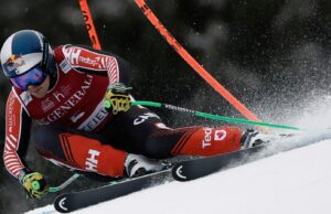 La estrella de esquí italiana, Dominik Paris, brilla en la estrecha Copa Mundial Super-G para la segunda victoria en tres días