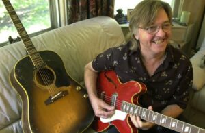 Joey Molland, un guitarrista con la banda de pop-rock welsh de los años 70, Badfinger, muere a los 77 años
