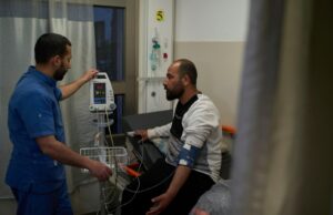 La Academia de Cine se disculpa por no nombrar al codirector de 'no otra tierra' en respuesta al ataque contra él