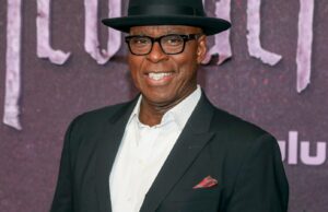 Courtney B. Vance para narrar la edición de audio de la premantada Biografía de Web Du Bois