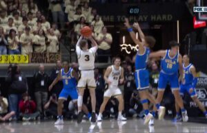 Braden Smith drena Pull-Up 3 Pointer, que extiende el liderazgo de Purdue sobre UCLA