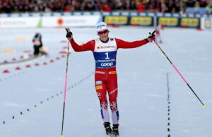 Johannes Hoesflot Klaebo hace seis títulos de seis en el Campeonato Mundial de 2025 en el dramático comienzo de masa de 50 km de esquí de fondo a través del país