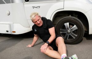 Jamie Laing dice 'No soy genial', ya que le da una actualización de salud dolorosa semanas después del desafío