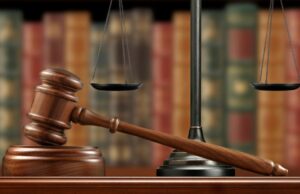 El hombre se declara culpable de vender más de $ 250k en recuerdos falsos