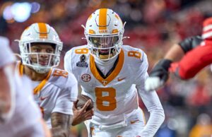 Informe: Bill Belichick y Carolina del Norte están en Nico iamaleava