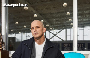 Dan Hurley, Sue Bird de UConn, apareció en la edición 2025 'Mavericks of Sports' de Esquire