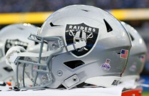 El gerente general de los Raiders, John Spytek, cree en tomar RB en el draft
