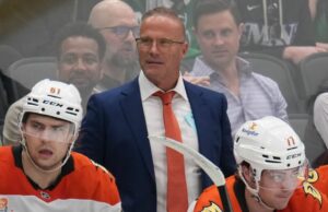 El entrenador de bomberos de los Ducks, Greg Cronin, después de dos temporadas al timón