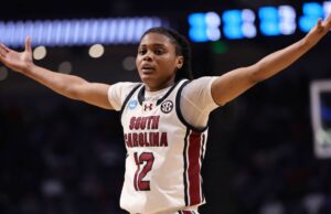 Milaysia Fulwiley se unió a LSU después de dos años en Carolina del Sur