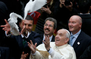 Los líderes mundiales se prepararon para asistir al funeral del Papa Francisco el sábado