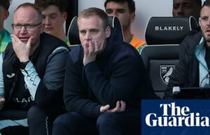 El entrenador en jefe de Sack de Norwich, Thorup y Place Wilshere en Charge Interim | Norwich City