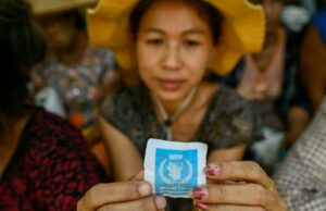 Estados Unidos termina la ayuda alimentaria que salvan la vida por millones. El programa mundial de alimentos lo llama una 'sentencia de muerte'