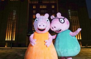 La madre embarazada de Peppa Pig revela el género del bebé no nacido en la estación de energía de Battersea