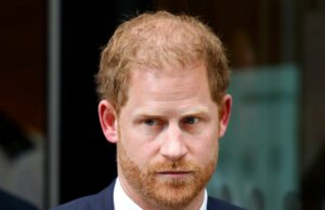 El príncipe Harry llega al Reino Unido solo unas horas antes de que el rey Charles se mueva en la visita de la Major Italia