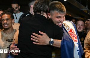 Leeds United promocionó de regreso a la Premier League