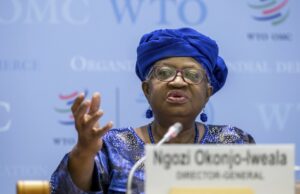 La Organización Mundial del Comercio dice que el comercio global podría pasar este año debido a las políticas arancelarias de Trump