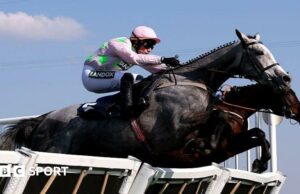Aintree 2025: Lossiemouth triunfos después de la Constitución Hill cae nuevamente
