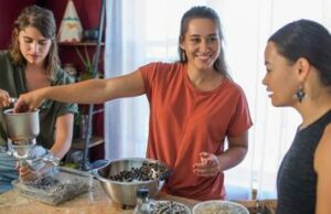 Show de cocina en línea, blog de estilo de vida fomentar ingredientes indígenas en comidas diarias