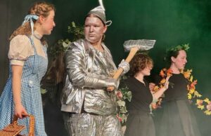 'Over the Rainbow': Enchants 'Makants de Acadia Community Theatre' Wizard of Oz '