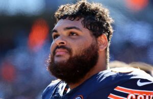 Bears RT Darnell Wright tuvo una respuesta divertida sobre las posiciones de cambio