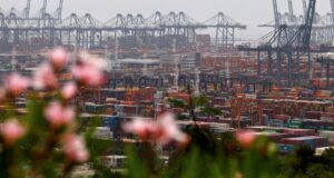 El economista jefe del Banco Mundial se alarma a la alarma de los problemas de la deuda del mercado emergente, insta a la liberalización