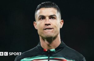 Cristiano Ronaldo rinde homenaje después de la muerte del entrenador que lo vio