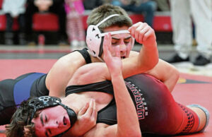 South Hills Sports Notebook: Ramil Islamov de Baldwin celebró después de establecer récord escolar