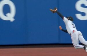 Derek Hill de Marlins hace un ridículo Grab de buceo contra Mets