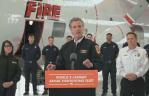 California presenta la flota de extinción aérea civil más grande del mundo