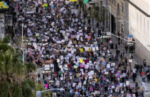Miles protestan contra Donald Trump en Estados Unidos