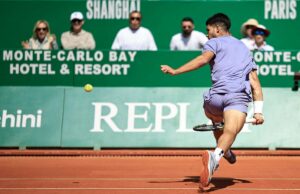 Trailer documental 'My Way' de Carlos Alcaraz y un truco de tenis Tweener desde el cielo
