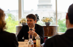 Perry World House recibe una mesa redonda de expertos en los márgenes de las reuniones de primavera del Banco Mundial y el Fondo Monetario de 2025