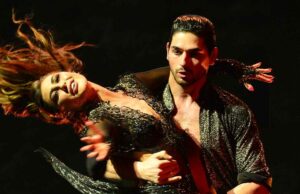 Alan Bersten y Emma Slater End DWTS Live Tour con beso en el escenario