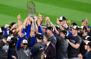 Bola de la final en 2024 Subastas de la Serie Mundial por $ 414,000 – NBC Los Ángeles