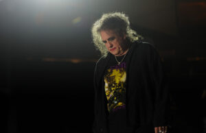 Cuatro Tet, Orbital, Chino Moreno remezcla el 'mundo perdido' de la cura