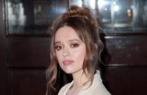 Aimee Lou Wood defiende a Sarah Sherman después de la parodia de loto blanco de SNL