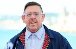 5 cosas que debe saber sobre el actor de la serie HBO 'Harry Potter' – Hollywood Life