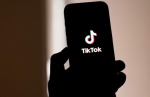 ¿Se prohibirá Tiktok? Últimas actualizaciones sobre la prohibición de los Estados Unidos – Hollywood Life
