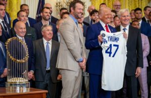 Los Dodgers visitan la Casa Blanca en celebración de la victoria de la Serie Mundial – NBC Los Ángeles