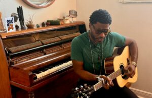 El artista comparte información sobre la orden de entretenimiento en vivo