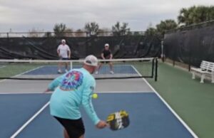 Los atletas en el norte de Texas establecen el récord mundial de Guinness para el maratón de pickleball más largo