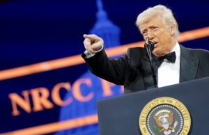 Trump llama a la tarifa Fallout como una 'guerra con el mundo' y se regodea sobre otros líderes 'besando su **': vivir