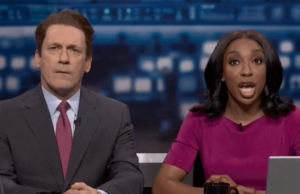 El presentador de SNL Jon Hamm interpreta al presentador de noticias desilusionadas en el segmento de tarifas de Trump