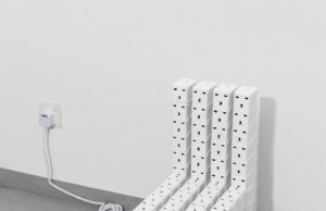 ¡Tomar el asiento! Esta revista en línea está dedicada a las sillas más locas.