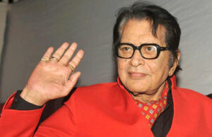 El legendario cineasta Manoj Kumar pasa en Mumbai a los 87: Bollywood News